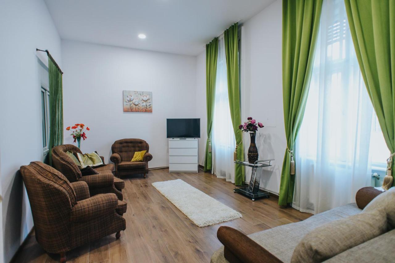 Noo'Vo Central Apartaments Oradea Ngoại thất bức ảnh